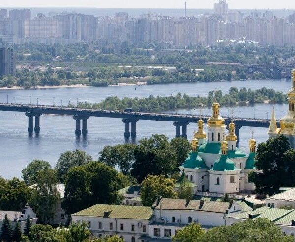Киянам пропонують щоденно вшановувати пам’ять загиблих під звуки Гімну України