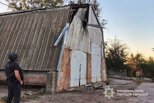 Двоє постраждалих на Дніпропетровщині: поліція документує наслідки російських атак