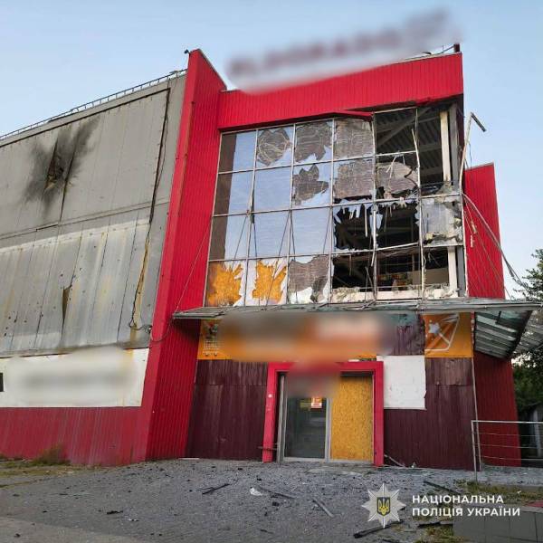 Протягом минулої доби 18-19.09.2026 атаки рф на Дніпропетровщину не припинялися. Внаслідок ворожих обстрілів поранення отримали троє людей