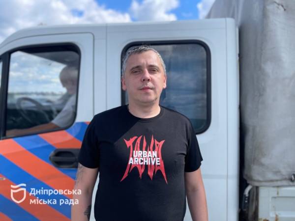 Ремонт трамвайної колії на Старому мосту у Дніпрі