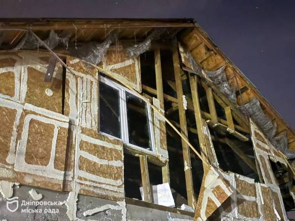 Фото роботи рятувальників у Дніпрі
