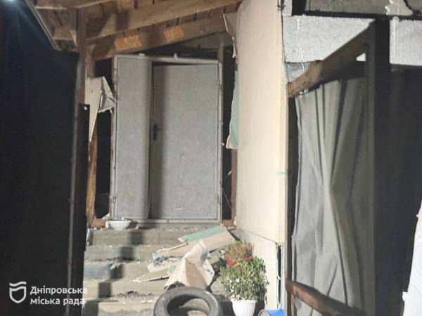 Наслідки російської атаки: 12 домоволодінь на Дніпропетровщині зазнали пошкоджень