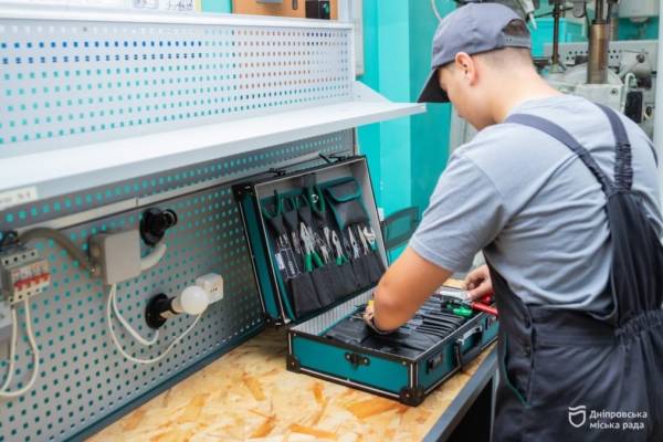 У Дніпрі розвивають професійну та STEM-освіту. Молодь опановує сучасні технології - 08.09.2026 