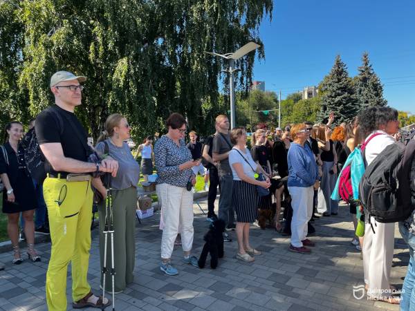 У Дніпрі відкрили 21-шу мініскульптуру проєкту «Відчуй Дніпро» — «Дніпровський рибалка» - 10.09.2026