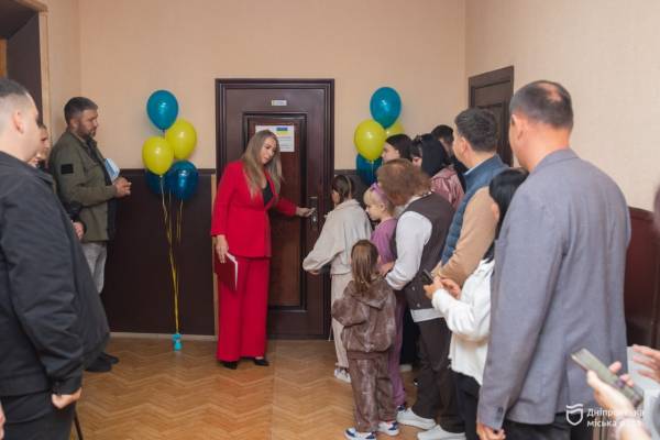У Дніпрі відкрили Цифровий освітній центр Рубіжанської громади: безкоштовні заняття з робототехніки, математики та інформатики - 25.09.2026