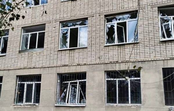 Окупанти пошкодили школи та амбулаторію на Дніпропетровщині