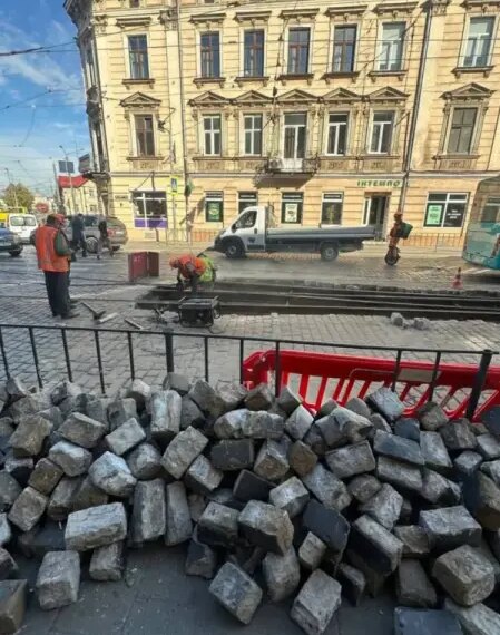 Львівська міська рада обмежила рух на вулиці, якою часто користуються городяни