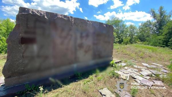 У Самарі двом юнакам повідомили про підозру у публічному використанні нацистської символіки - 17.09.2026