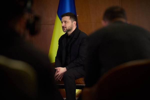 Зеленський: Україна на межі втрати американської допомоги, Росія ділиться досвідом з Іраном