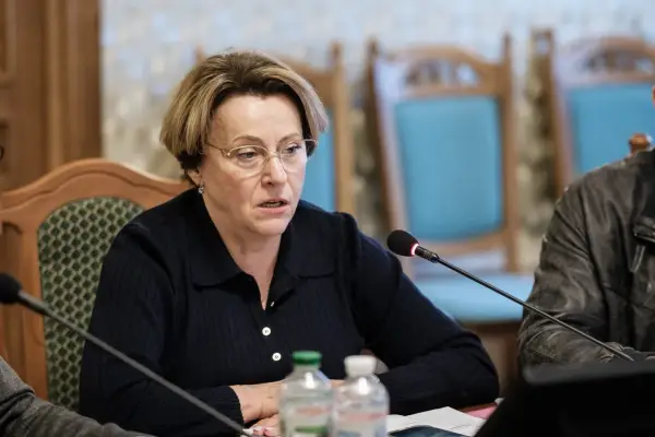 Європейська Солідарність” звинуватила монобільшість Зеленського у популізмі