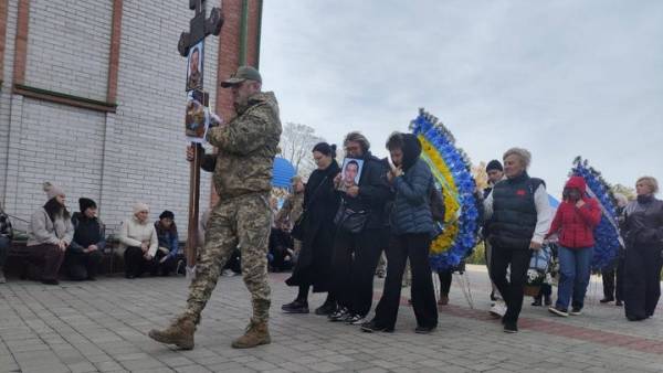 Сухопутні війська розслідують смерть лікаря Ігоря Ревеки після мобілізації