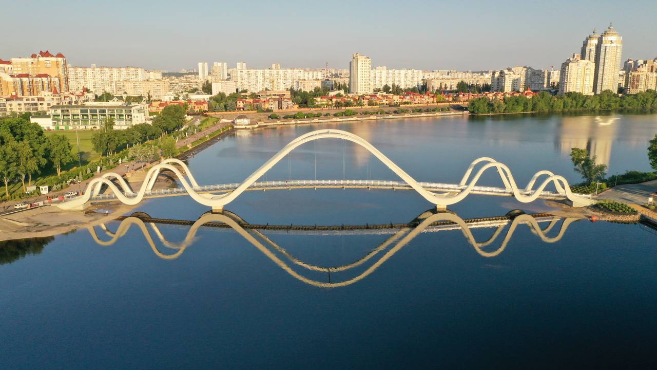 Міст-хвилю на Оболоні відкрили! Ходіть подивіться5