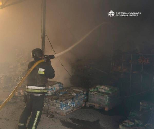 Наслідки ворожих обстрілів на Дніпропетровщині
