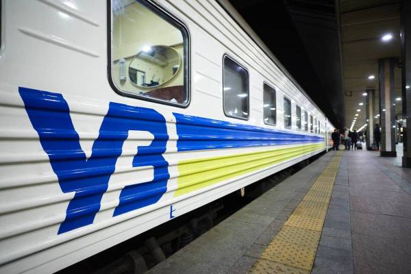 Укрзалізниця скасовує два потяги до Дніпра